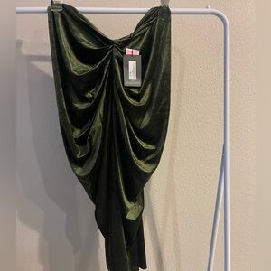 Pretty Little Thing green velvety skirt.